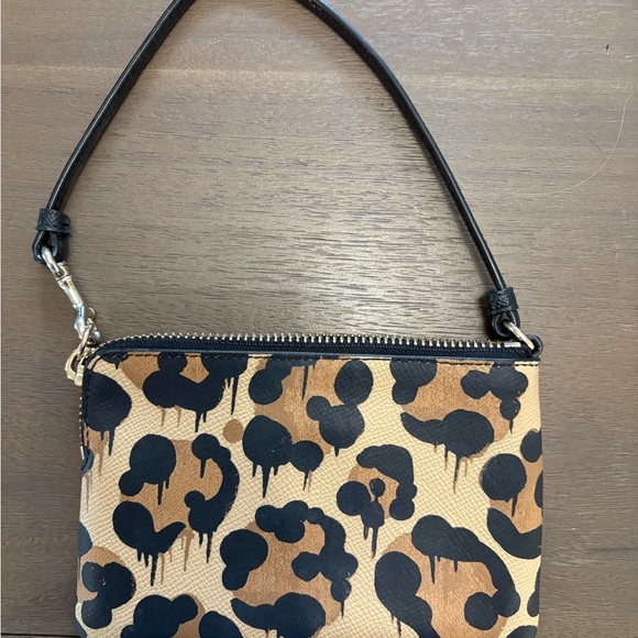 🖤 Coach Animal Print Wristlet - Picture 3 of 6